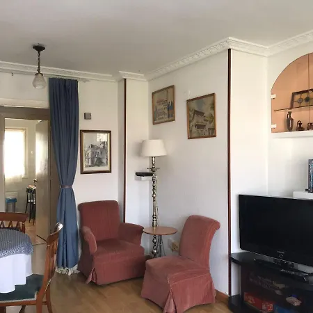 Amplio Piso Muy Luminoso Y Con Vistas Laredo