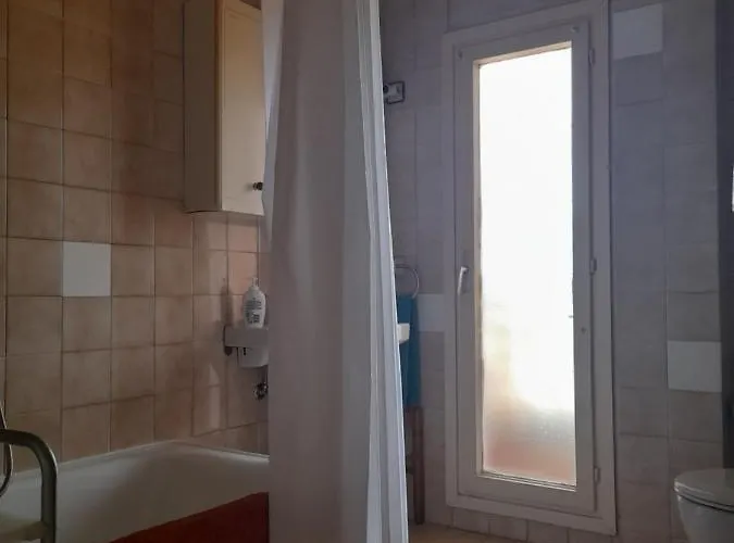 Amplio Piso Muy Luminoso Y Con Vistas *