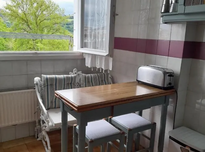 Amplio Piso Muy Luminoso Y Con Vistas Laredo